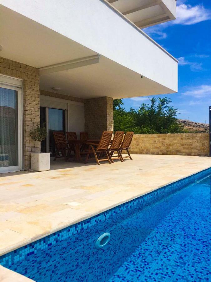 Villa Antea - Modern House With Pool Паг Екстериор снимка